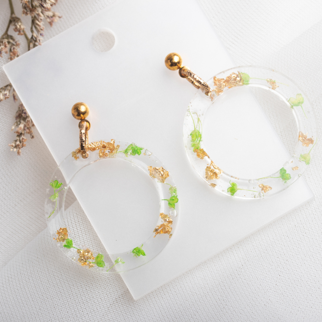 Resin jewelry fashion trends for 2026