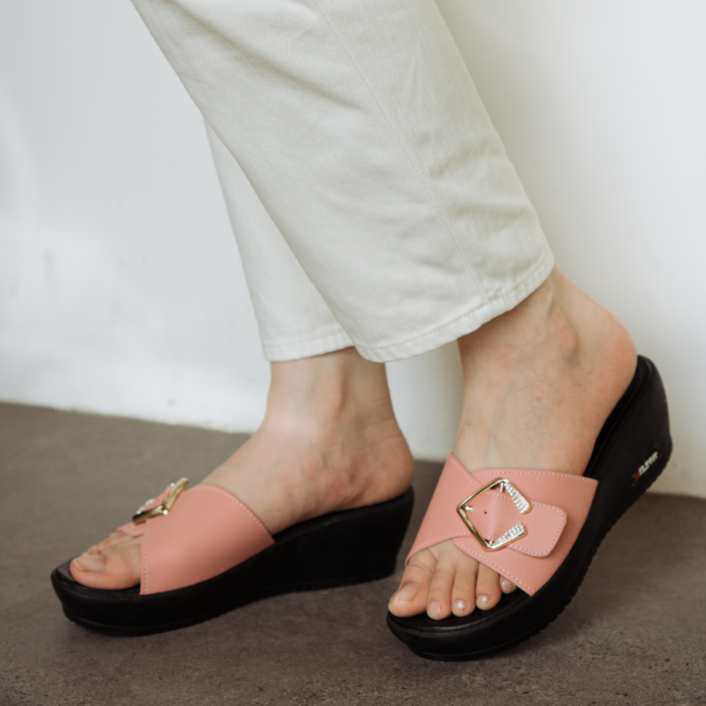 Rise of Everyday Platform Sandals