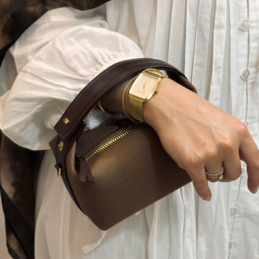 Small Watch Dials Create Elegant Style